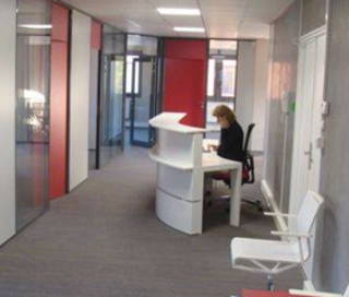 Bureau privé 13 m² 2 postes Location bureau Avenue de Flandre Wasquehal 59290 - photo 1